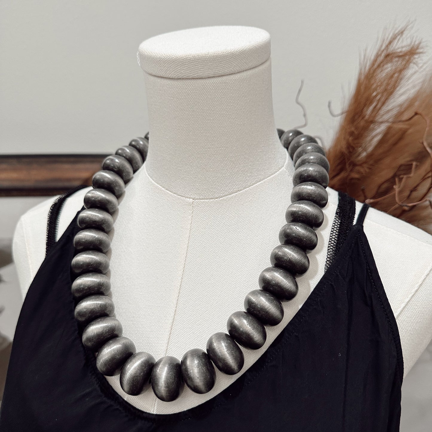 24" Roundel 25mm Silver Pearls Necklace