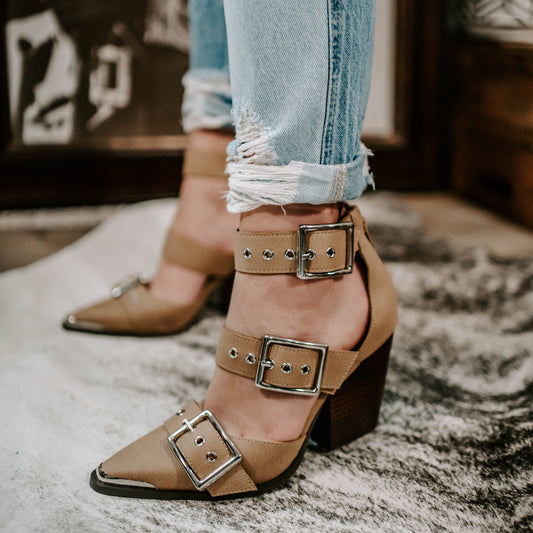 Strappy Buckle Heel in Khaki